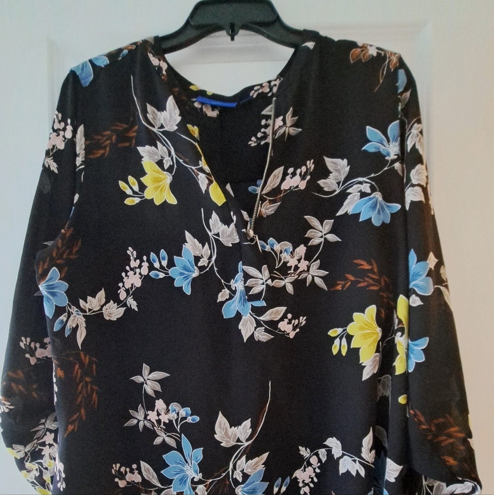 Quarter zip, floral, blouse